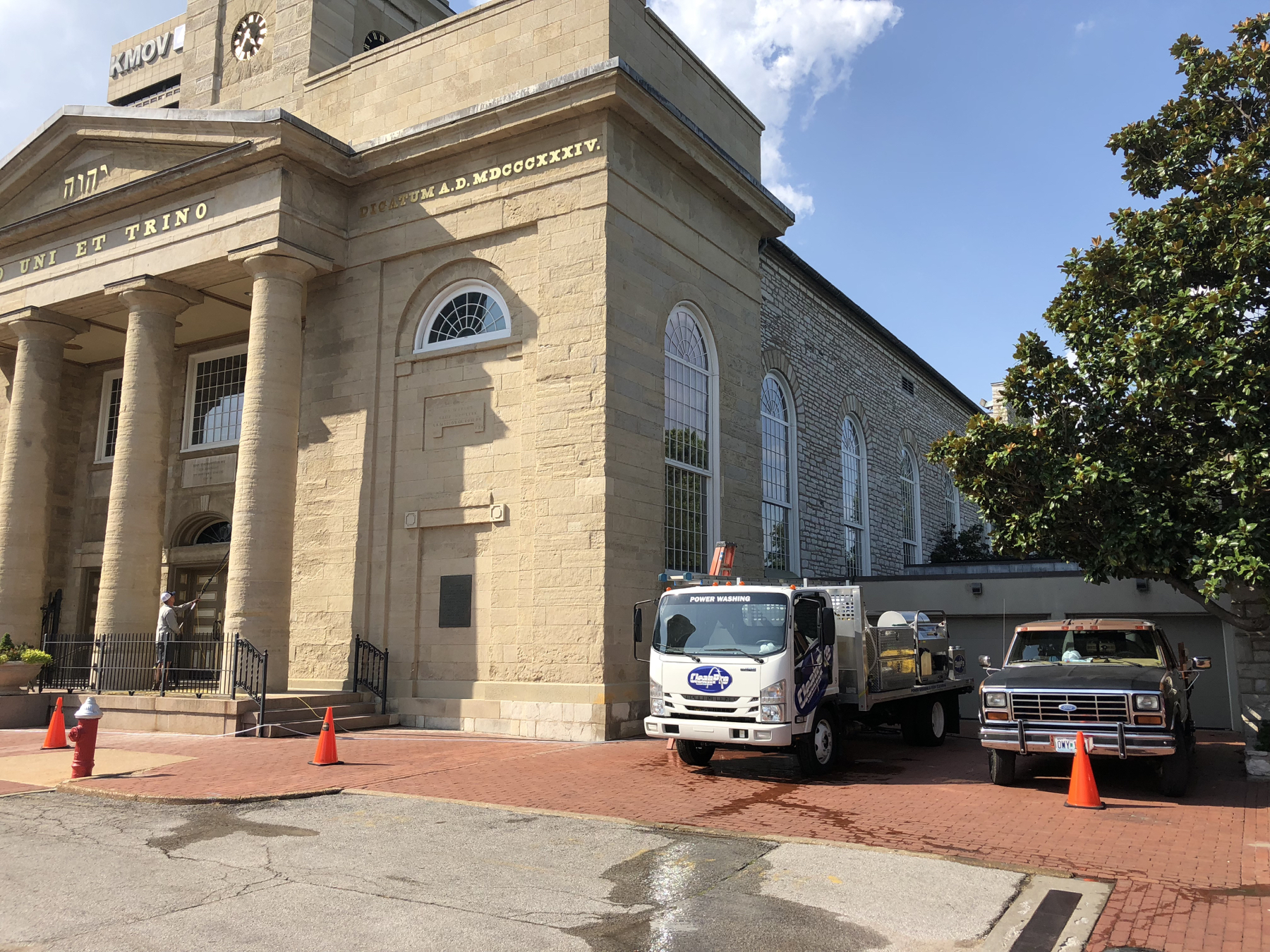 Power Washing Columbia, IL | Exterior Building Cleaning | Commercial and Residential Pressure Washing Near Columbia