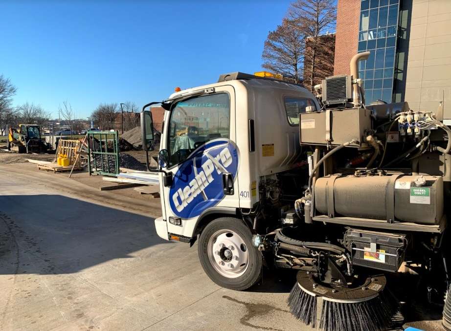 Parking Lot Sweeping Chesterfield, MO | parking lot sweeping services Chesterfield, MO | street sweeping company Chesterfield, MO