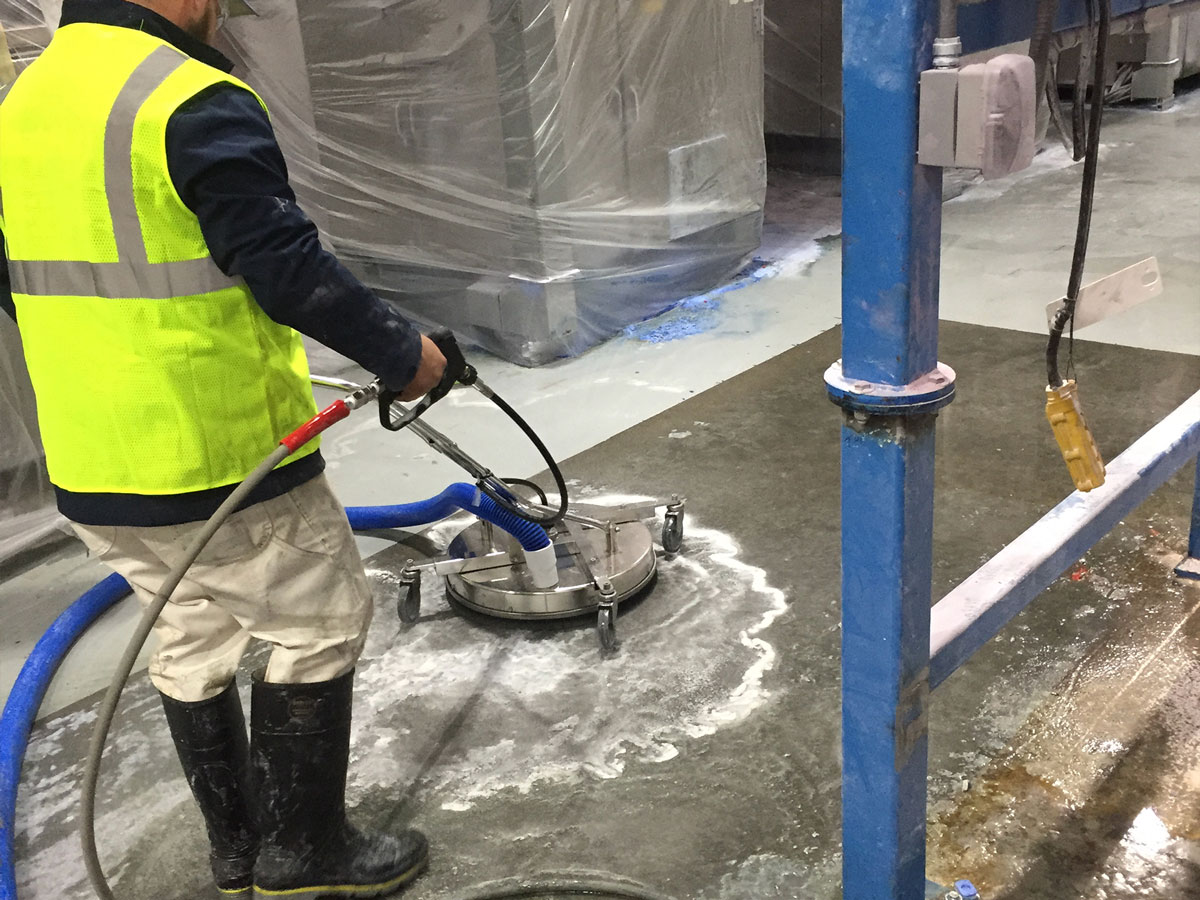 Commercial Concrete Cleaning in St. Louis, MO | Parking Lot and Garage Cleaning | Commercial Power Washing Company Near Me