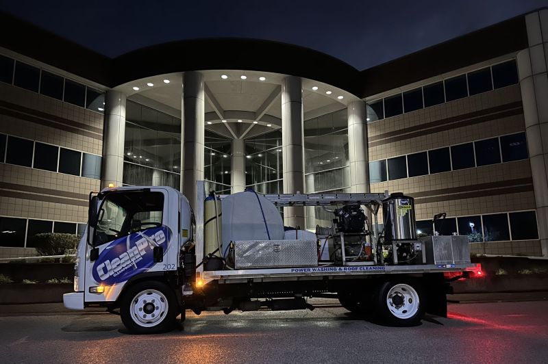 Retail and Shopping Center Mall Power Washing in Richmond Heights, MO