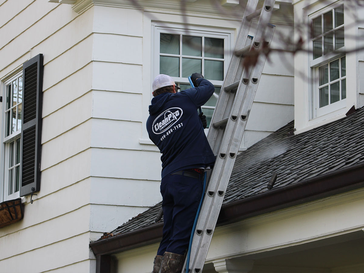 Home Exterior Pressure Washing and Cleaning Services - St. Louis Residential House Washing