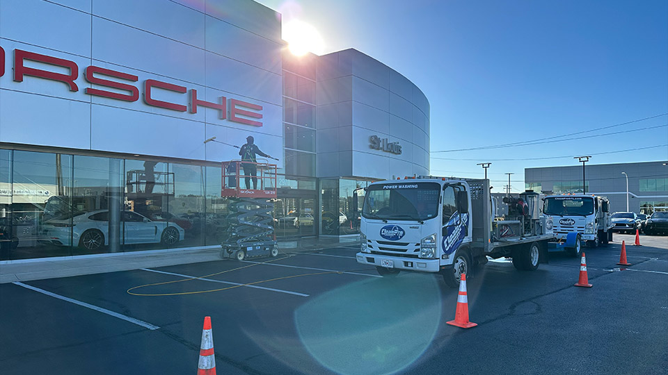 Exterior car dealership cleaning services in St. Louis, MO