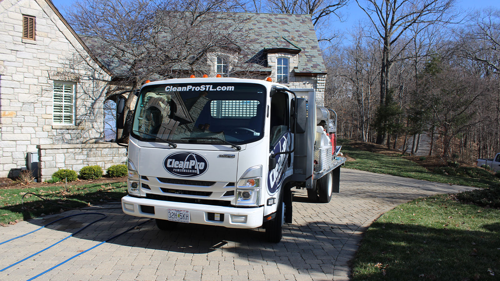 Driveway Cleaning St. Louis, MO | Residential Power Washing | CleanPro