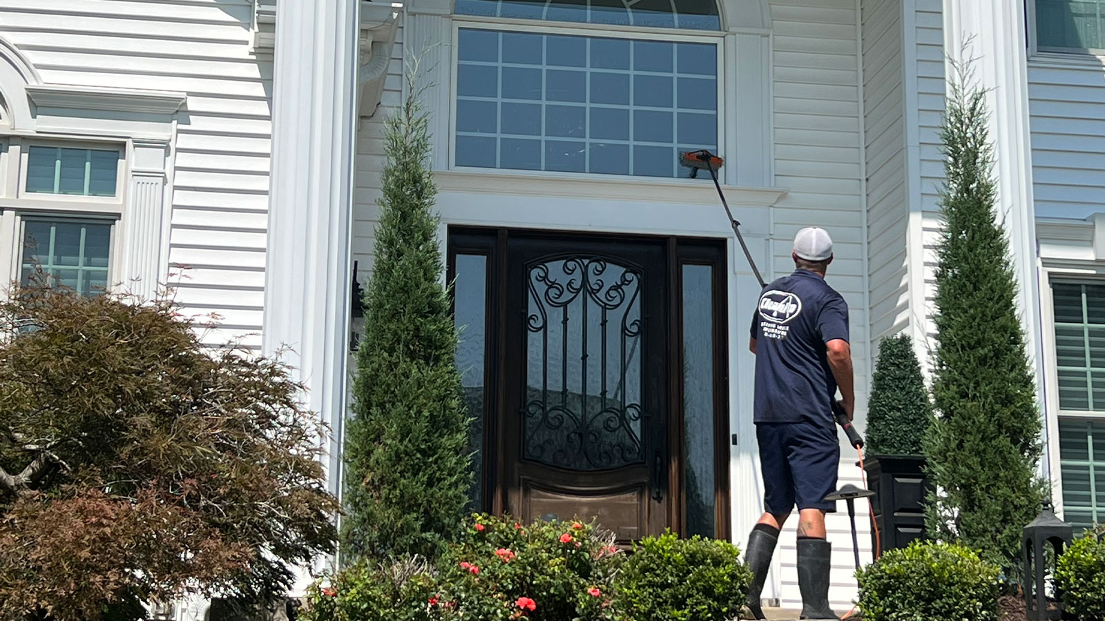 Exterior Window Cleaning St. Louis, MO | Residential Power Washing & Soft Washing | CleanPro