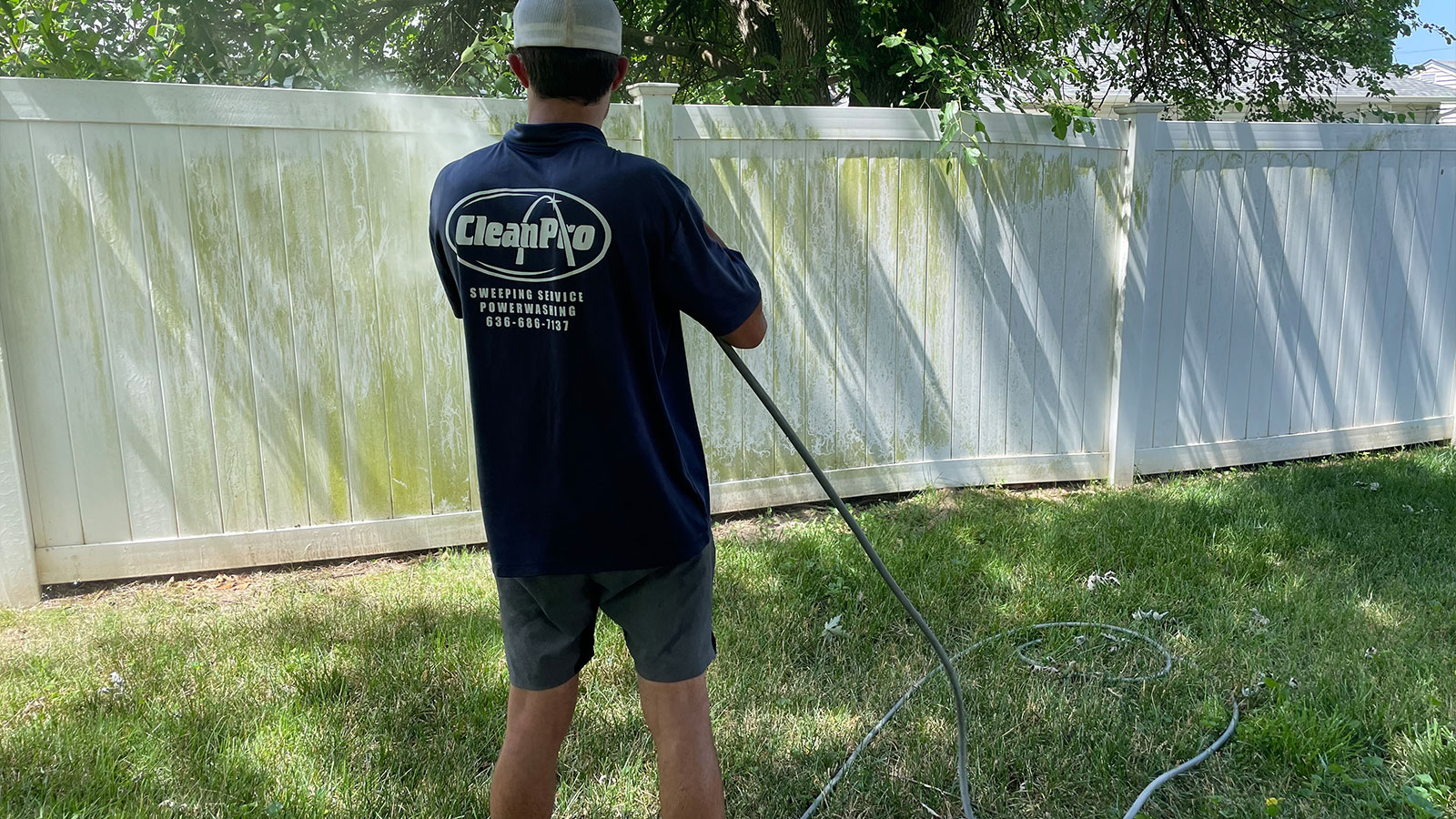 Fence Washing in St. Louis, MO | CleanPro