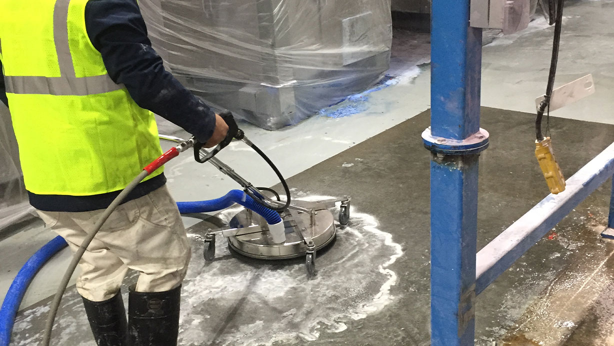 Vacuum Recovery Services St. Louis | Exterior Commercial Cleaning Company Near Me