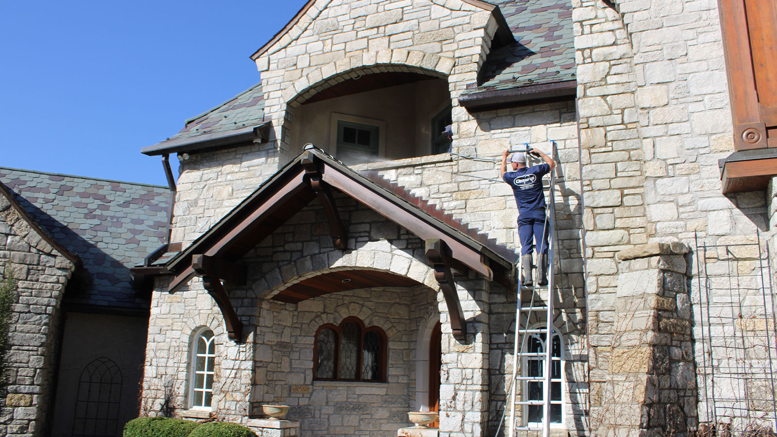 House Soft Washing St. Louis, MO | Residential Power Washing | CleanPro